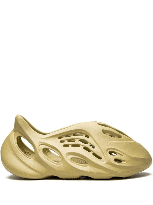 Yeezy Foam Runner Sulfur