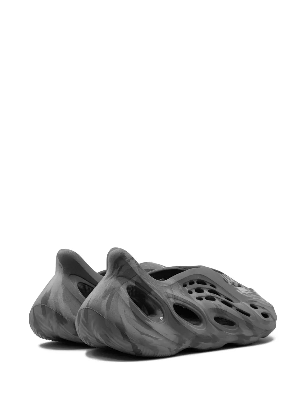Yeezy Foam Runner cut-out