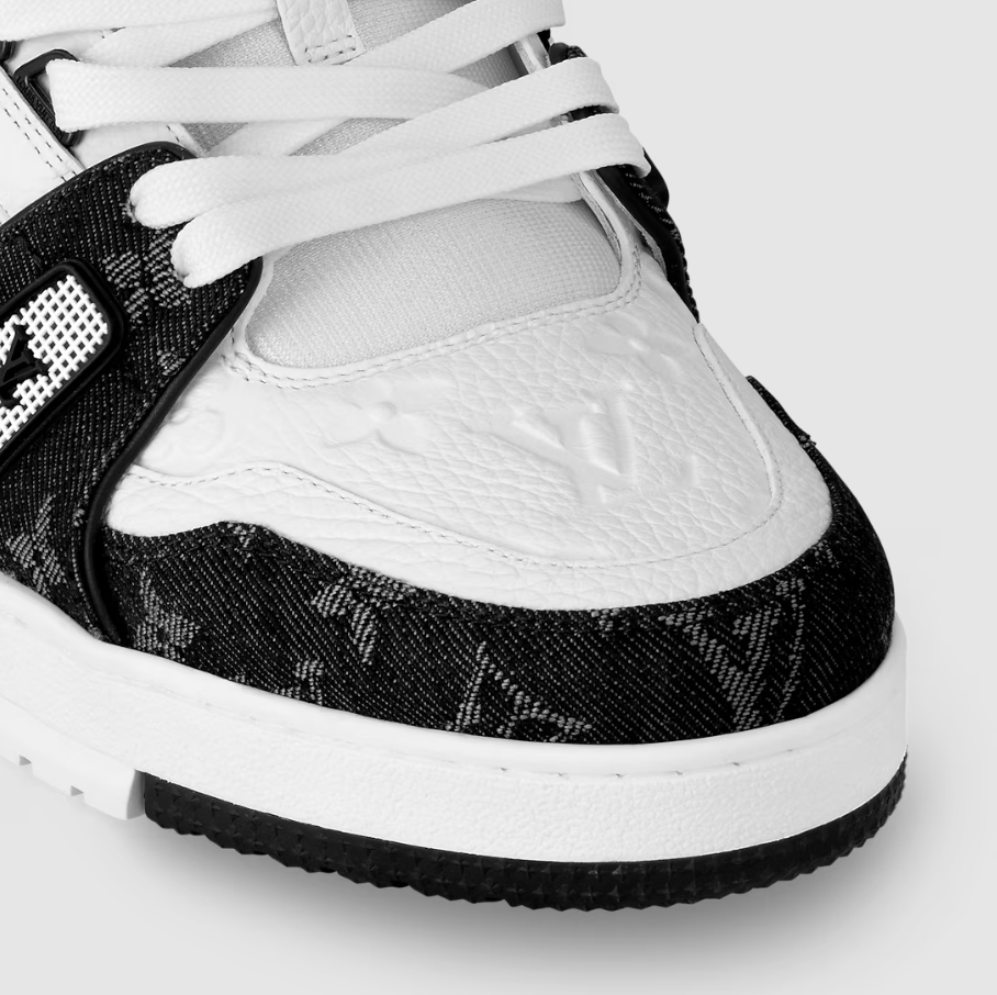 Louis Vuitton Trainer Black