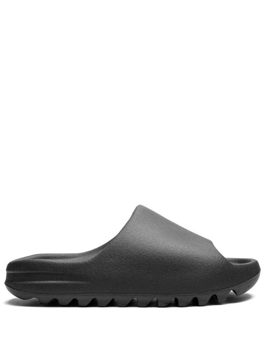 Yeezy Slides «Onyx»