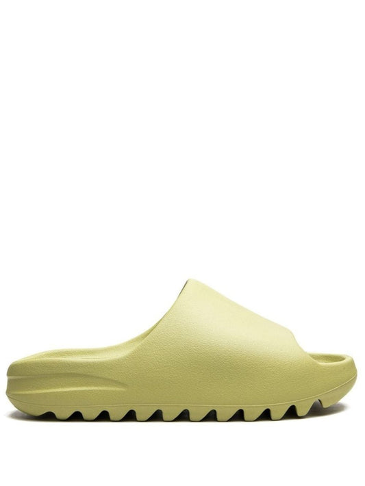 Yeezy Slides «Resin 2022»