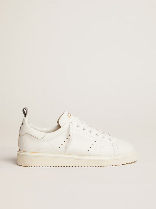 Golden Goose Starter in leather with star printed on the heel