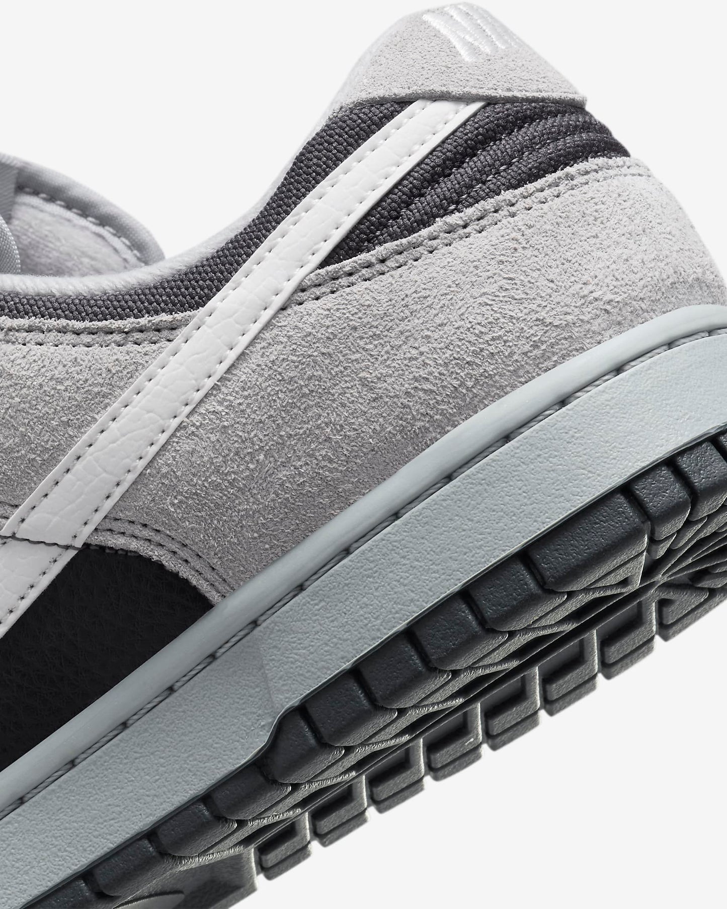 Nike Dunk Low Retro Grey Black