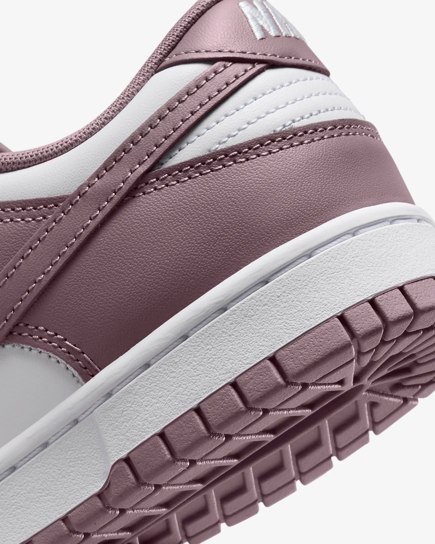 Nike Dunk Low Retro Light Purple