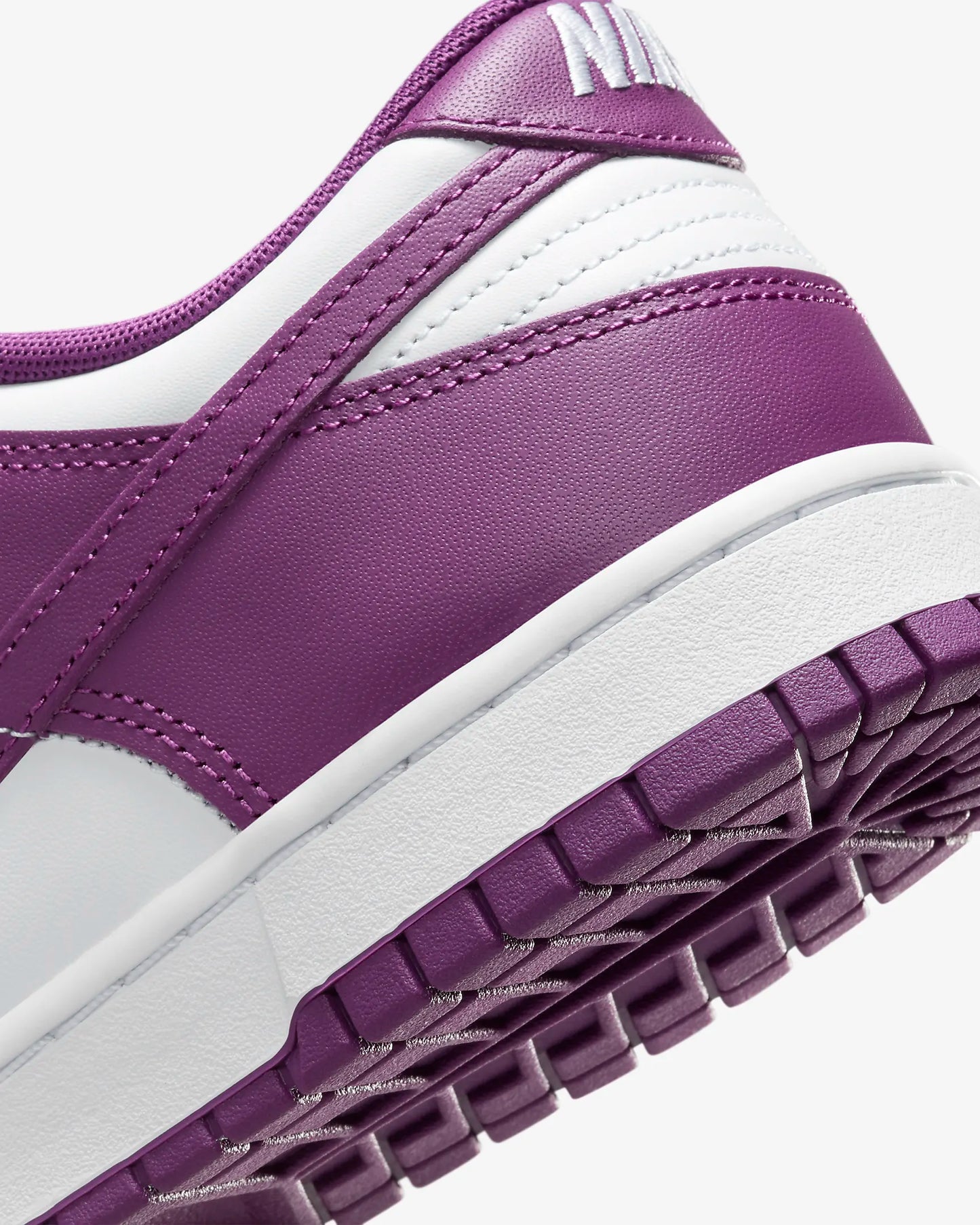Nike Dunk Low Retro Purple