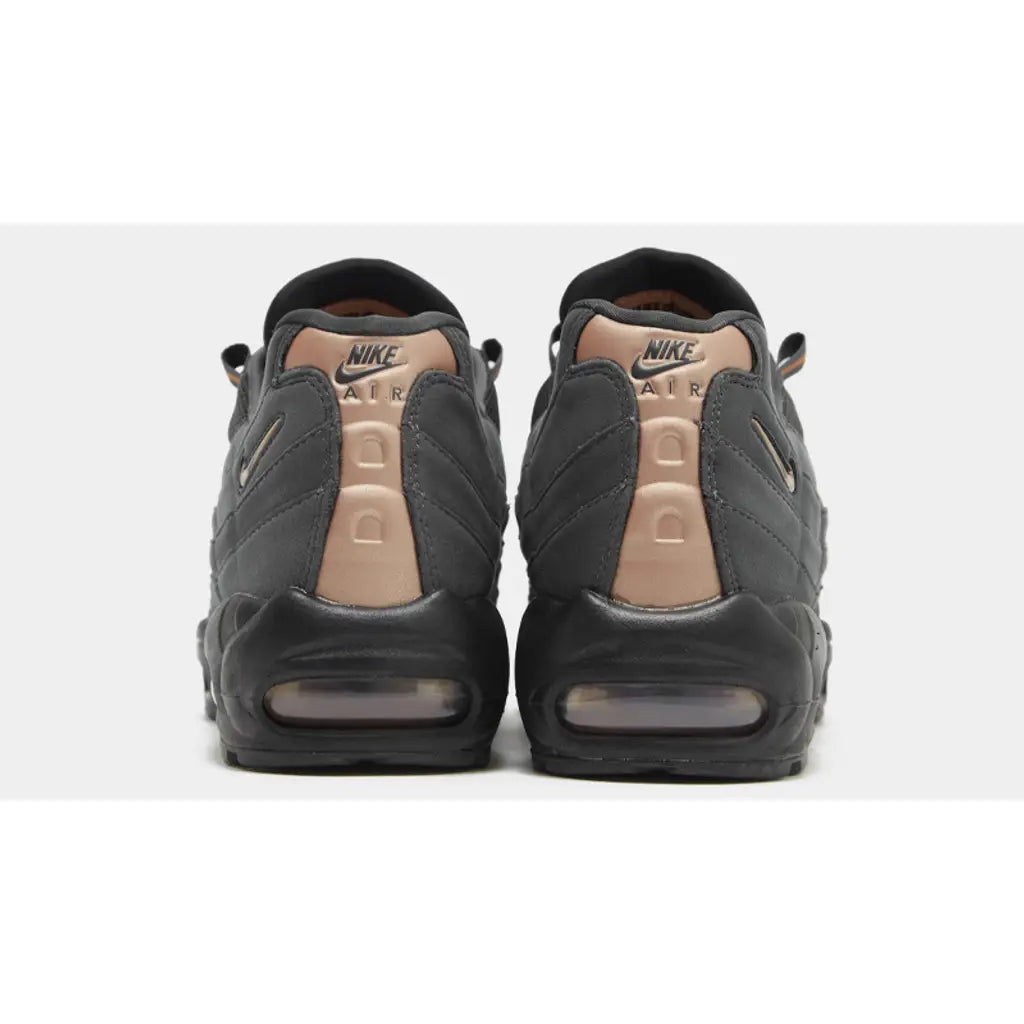 Nike Air Max 95 X Syna World