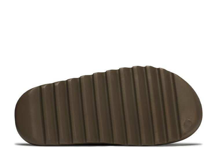 Yeezy Slides Earth Brown