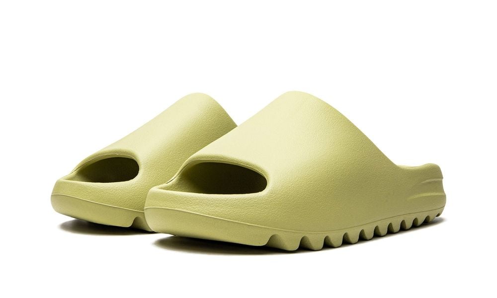 Yeezy Slides «Resin 2022»