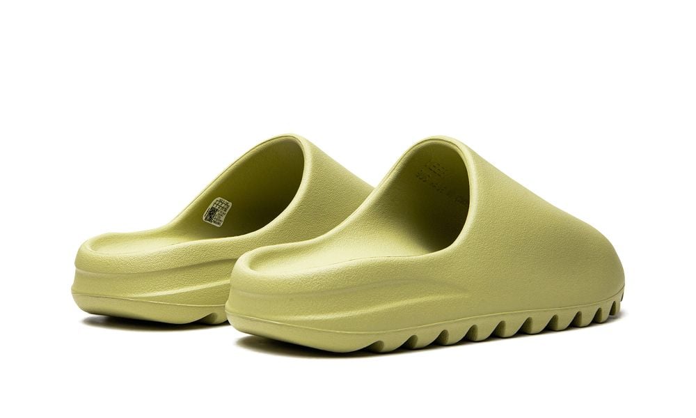 Yeezy Slides «Resin 2022»