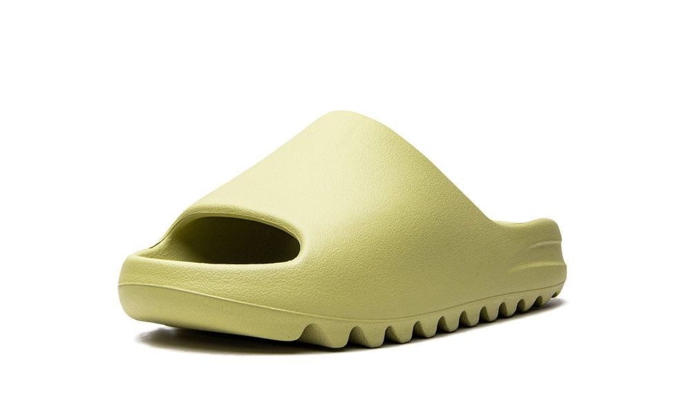 Yeezy Slides «Resin 2022»