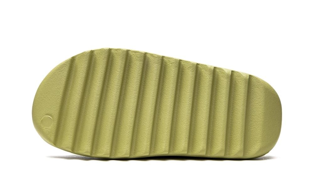 Yeezy Slides «Resin 2022»