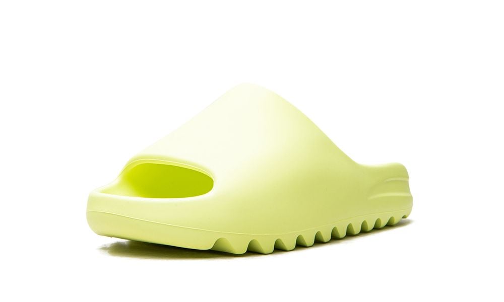 Yeezy Slides «Glow»