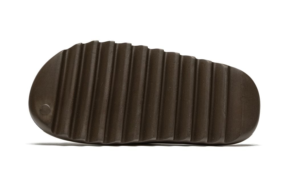 Yeezy Slides «Soot 2021»
