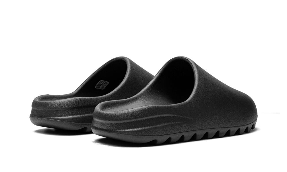 Yeezy Slides «Onyx»